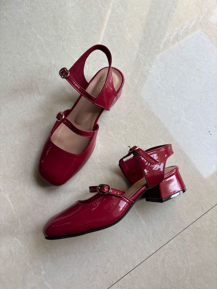 Chic Red Mary Jane Heels (EU 35)