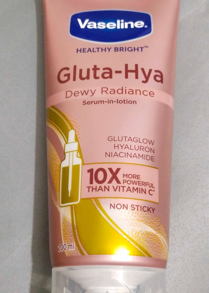 Vaseline Gluta-Hya Dewy Radiance Lotion 🧴💗🌻