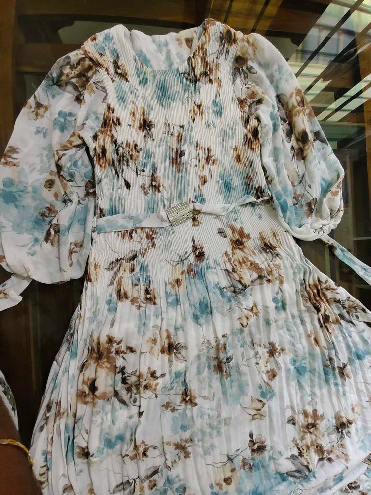 Chic Floral Pleated maternity dress