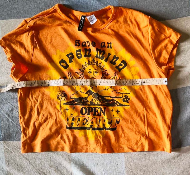 H&amp;M Orange Graphic T-Shirt