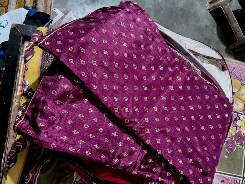New wine shade saree with blouse piece 80cm