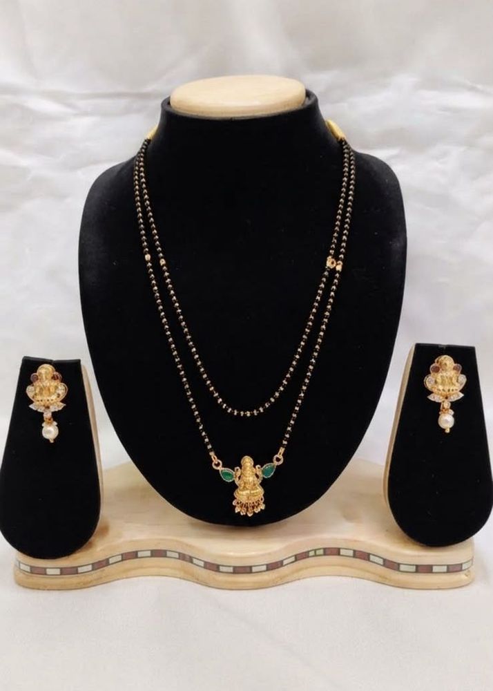 Traditional Necklace and Earring Set