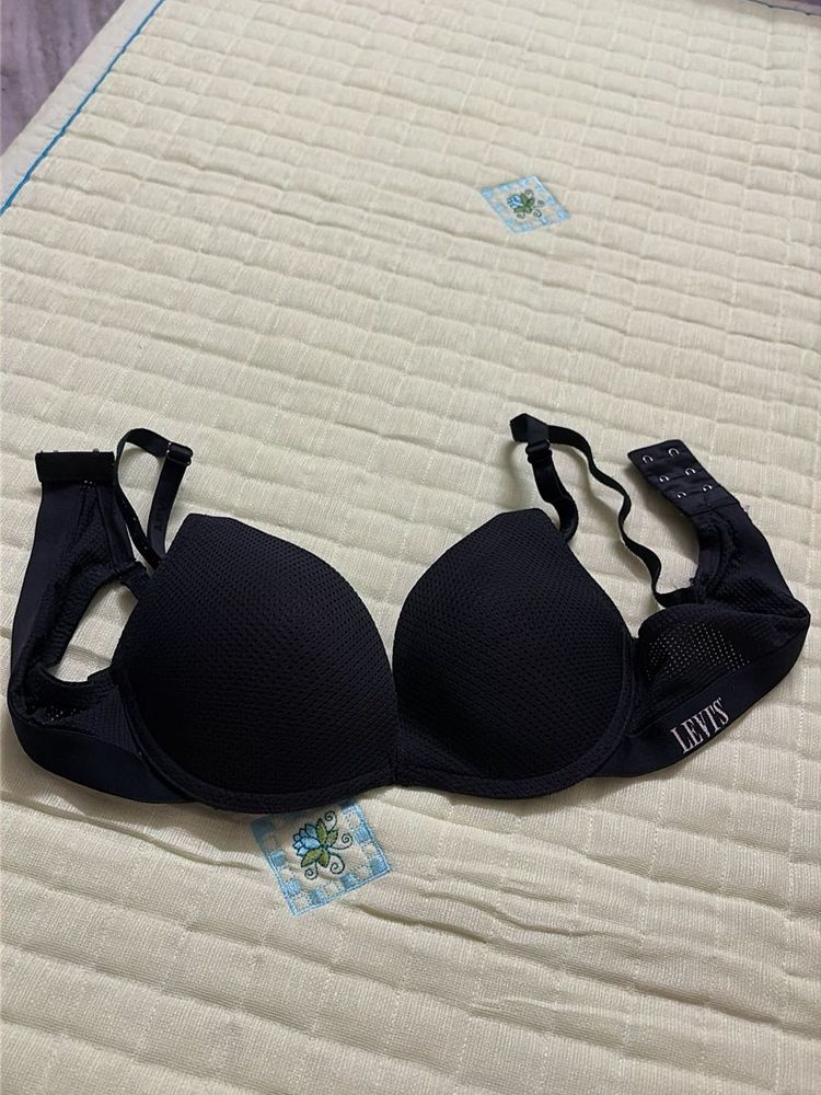 Levi's Black Push-Up Bra