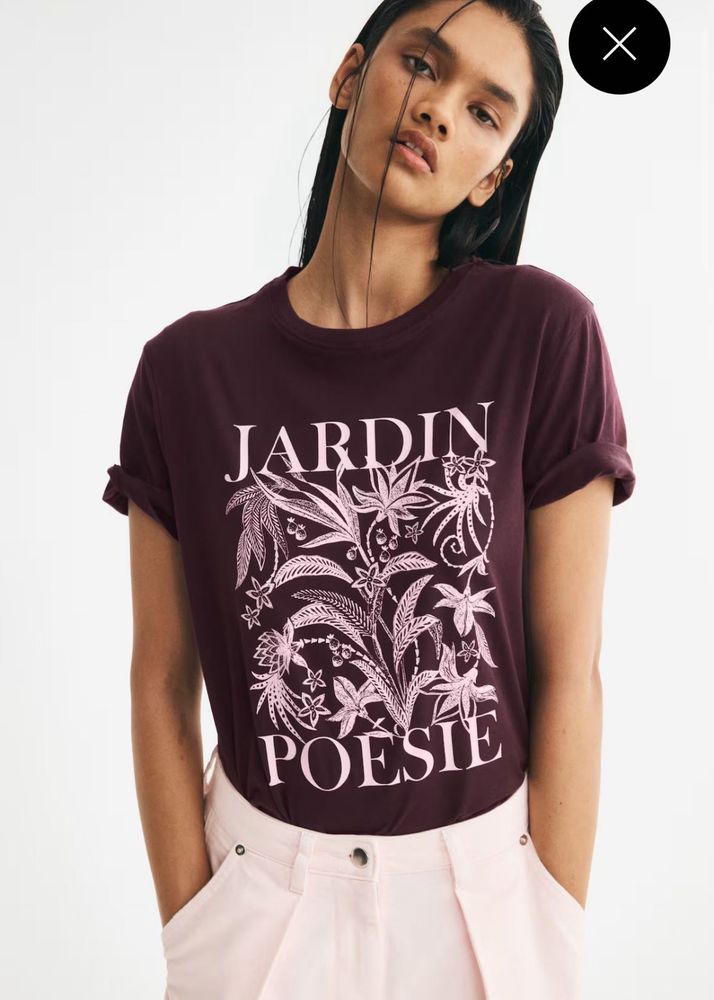 H&amp;M Maroon Graphic T-Shirt