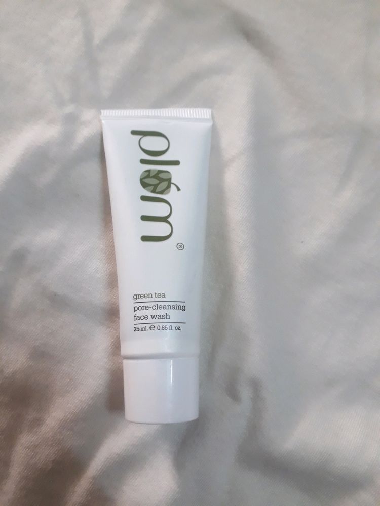 PLUM GREEN TEA PORE CLEANSING FACE WASH