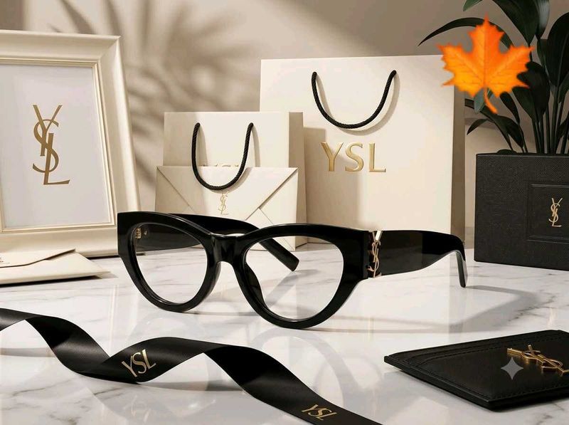 Elegant Black Cat-Eye Eyeglasses