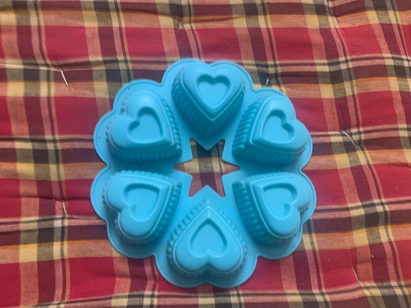 Heart Shaped Silicone Baking Mold