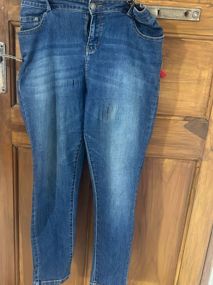 Stylish Blue Denim Jeans