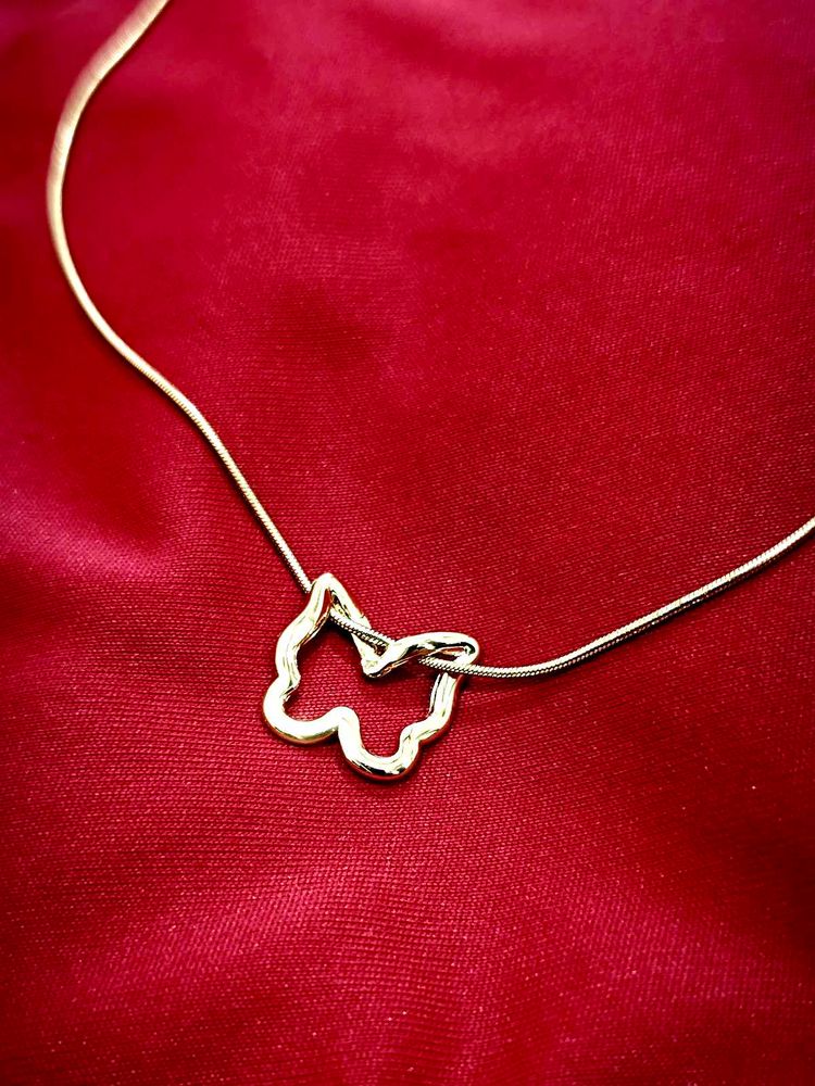 Chic Butterfly Pendant Necklace