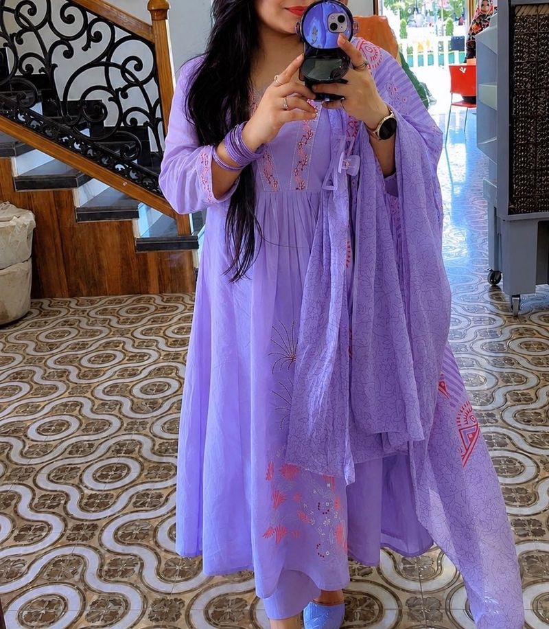 Elegant Lavender Kurta Set with Dupatta