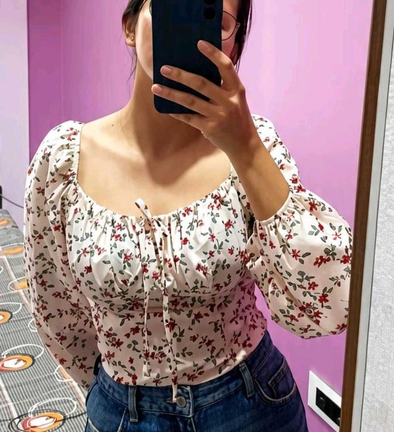 Urbanic Floral Print Puff Sleeve Top