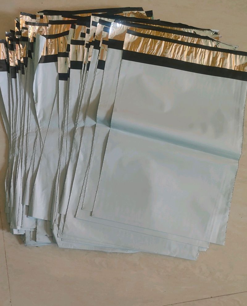 100 Shipping Bags