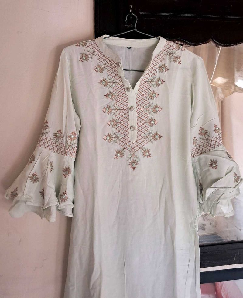 🛍Embroidered Bell Sleeve Kurti