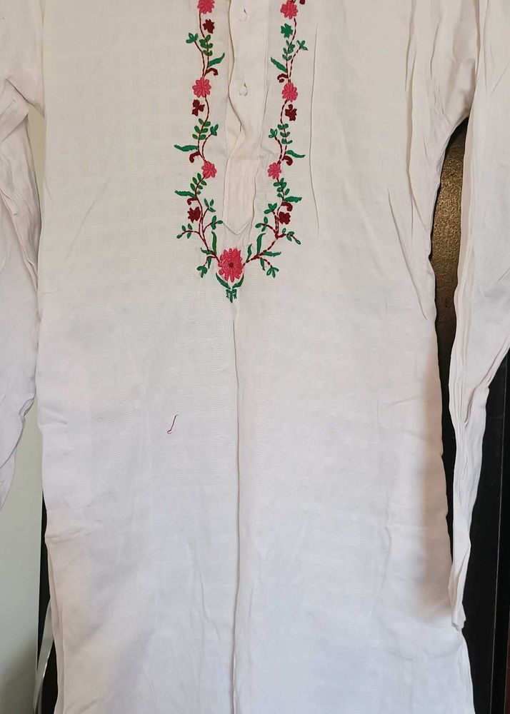 White Hand Embroidered Kurta