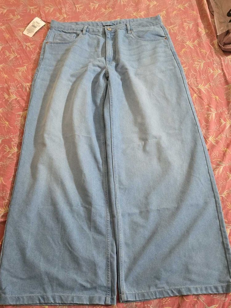 Light Wash Wide Leg Jeans