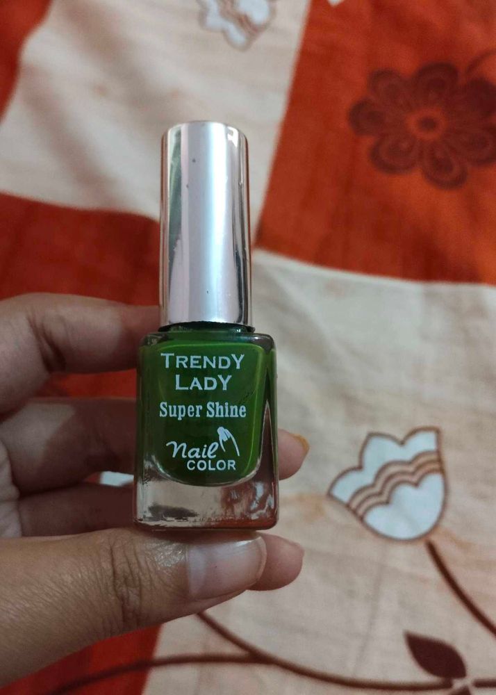 Trendy Lady Super Shine Nail Polish