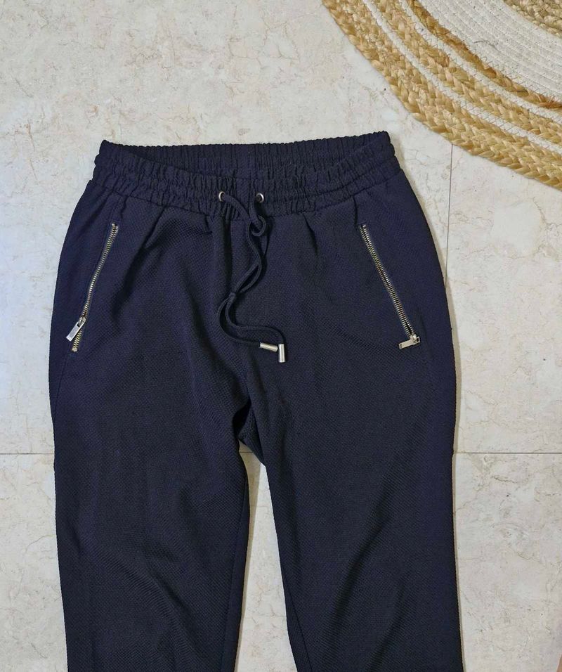 Black textured pants