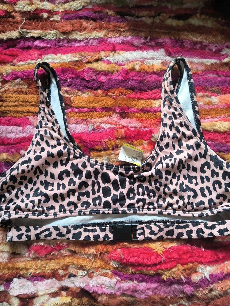 Stylish Leopard Print Bikini Top