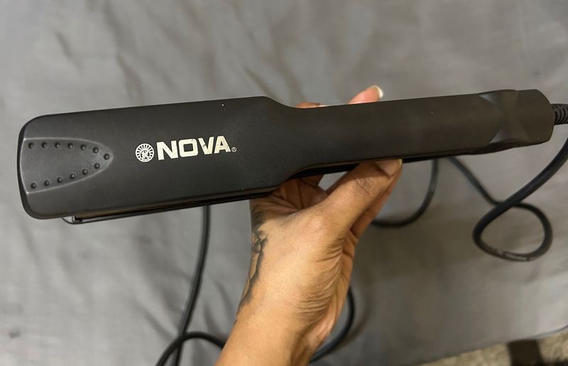 NOVA Hair Straightener
