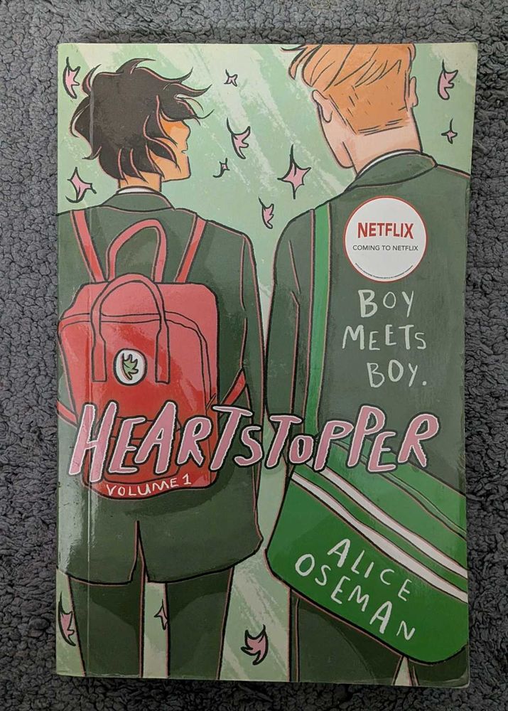 Heartstopper Volume 1 Graphic Novel - Alice Oseman
