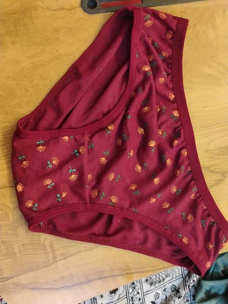 beautiful mehroon scarf