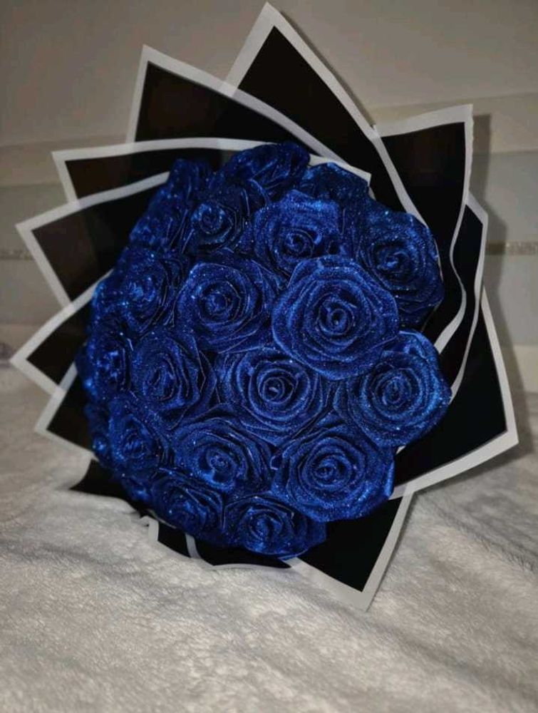 Sparkling Blue Rose Bouquet
