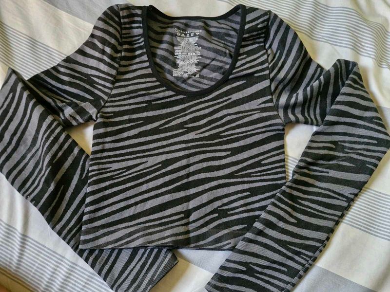 Stylish Zebra Print Long Sleeve Top