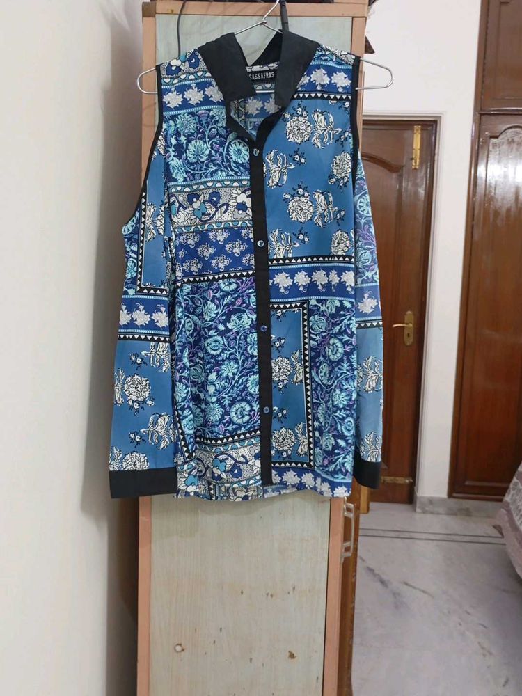 Stylish Blue Floral Cold Shoulder Top
