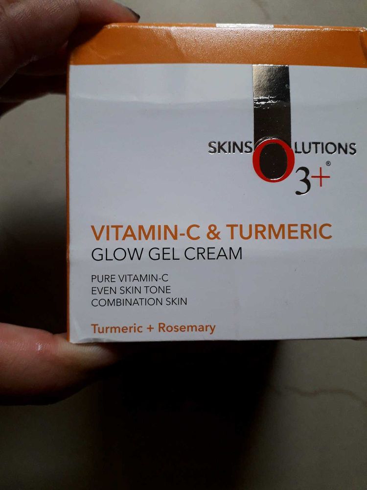 Vitamin C &amp; Turmeric Glow Gel Cream