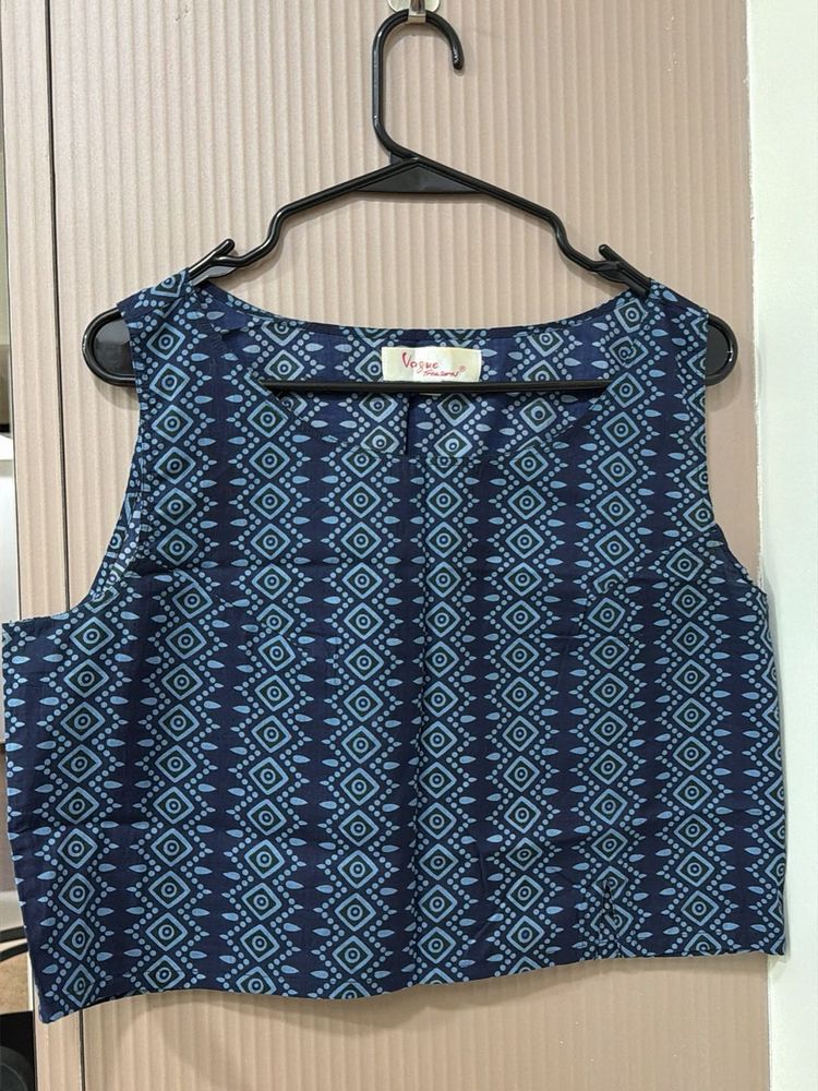 Stylish Navy Blue Printed Crop Top