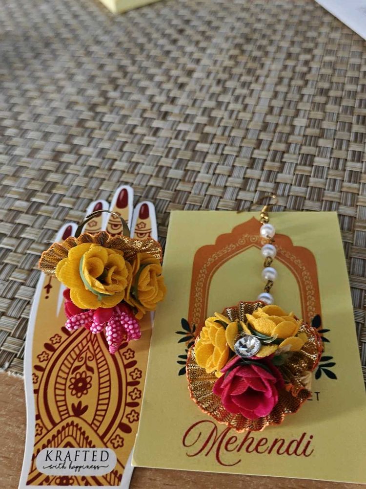 Floral Maang Tikka &amp; Ring