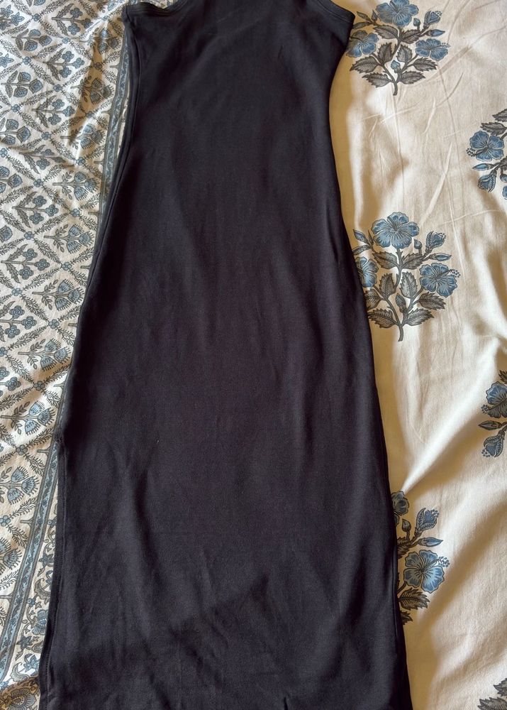 Black Sleeveless Maxi Dress