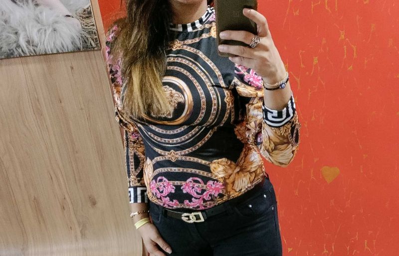 Chic Baroque Print Long Sleeve Top