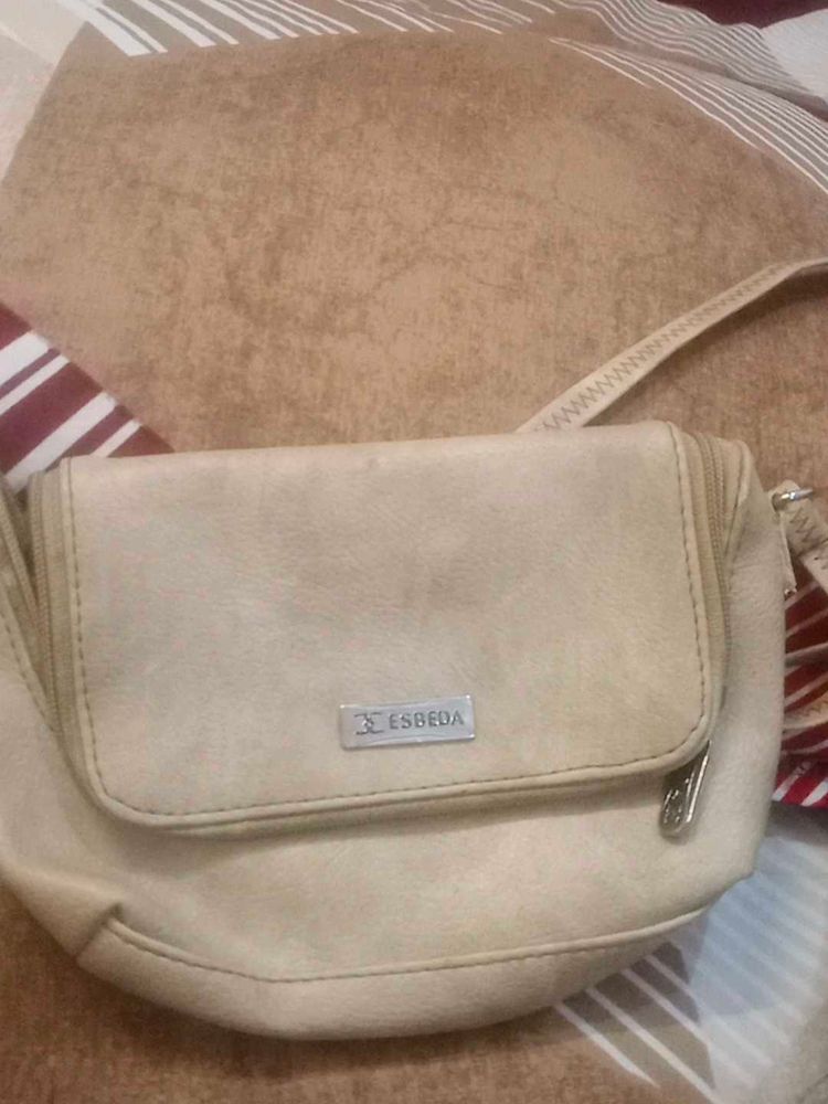 Esbeda Biege Sling Bag