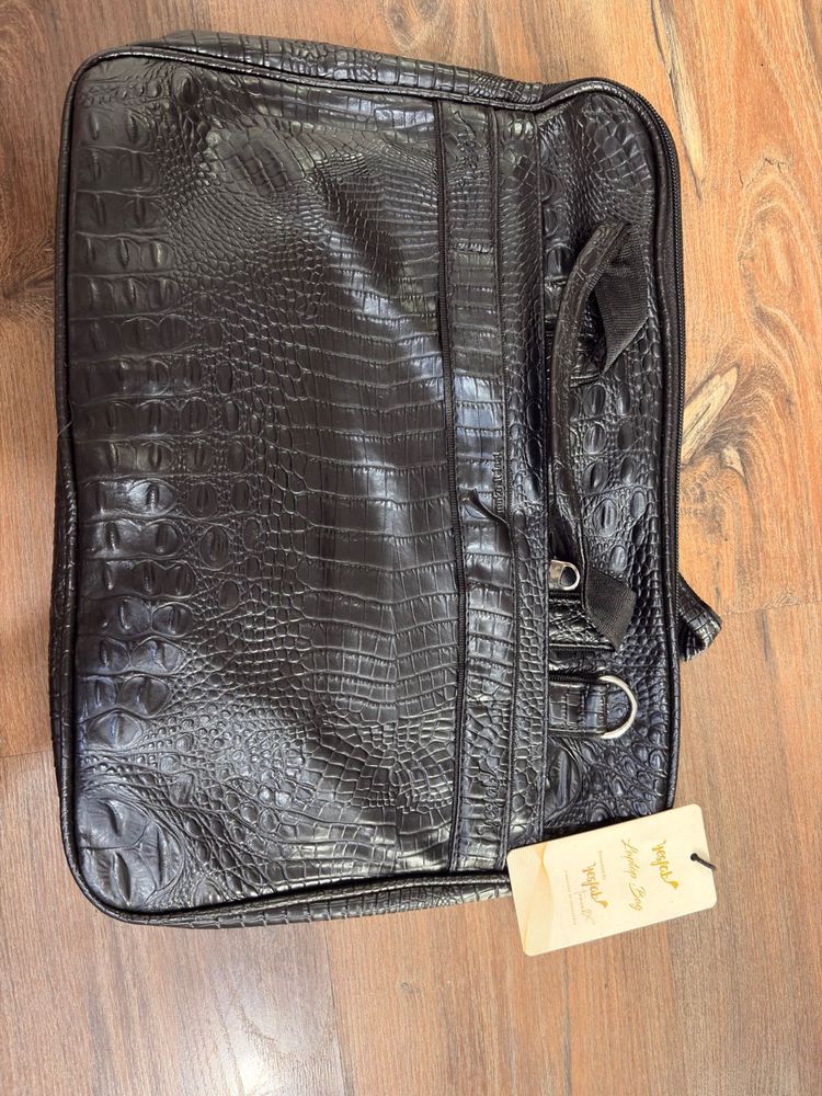 Stylish Croc-Embossed Laptop Bag