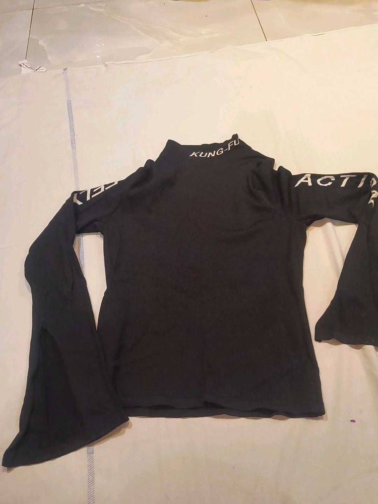 Black Long Sleeve Graphic Top