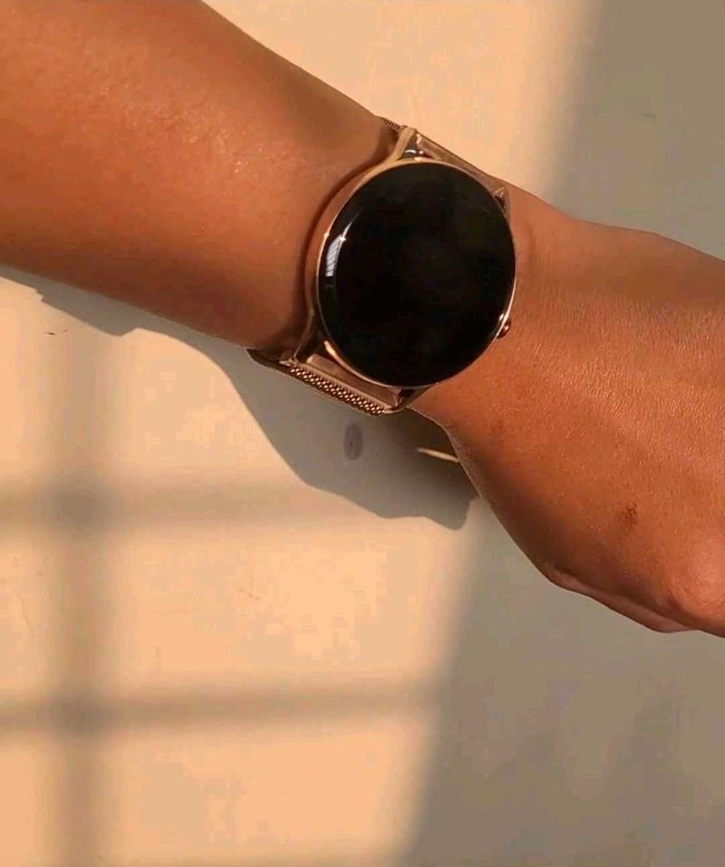 ✨ Noise Twist Go Around Dial Smartwatch