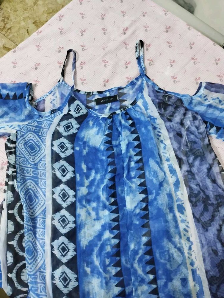 Blue Print Cold Shoulder Top