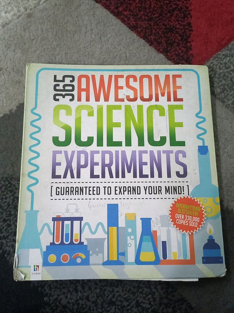 365 Awesome Science Experminents