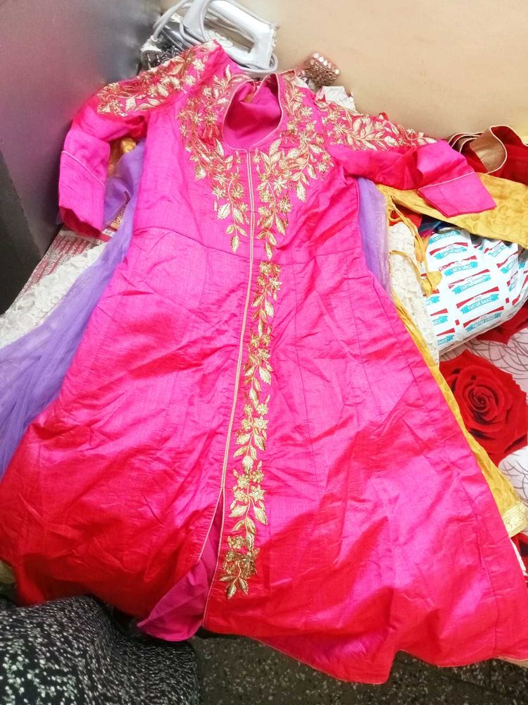 Embroidered Pink Kurta Set