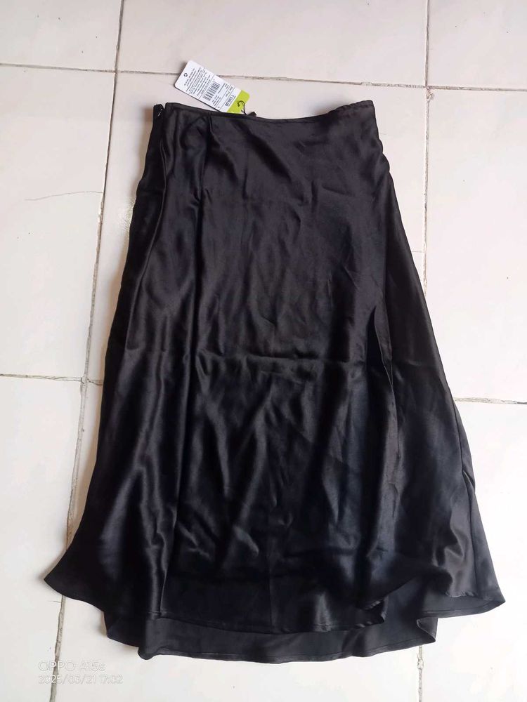 New Satin Skirt 🖤