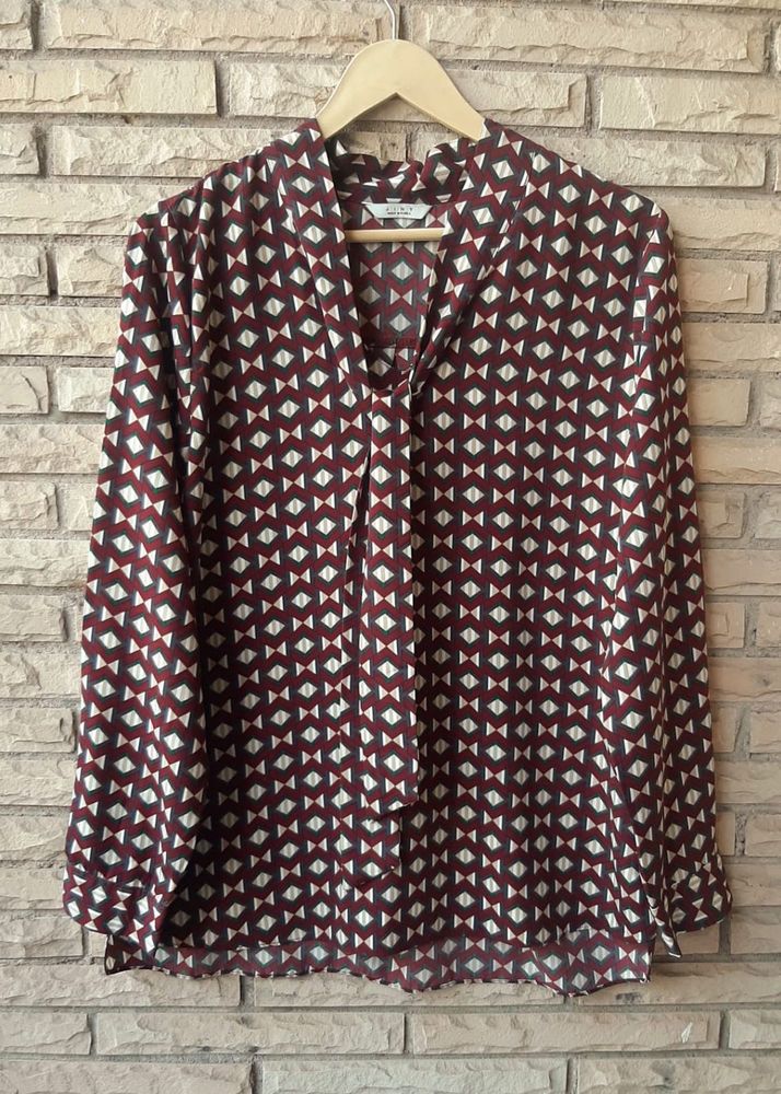 Stylish Geometric Print Blouse