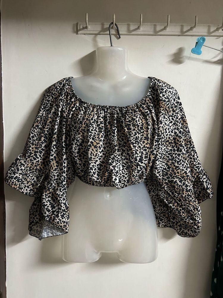 Leopard Print Off-Shoulder Crop Top