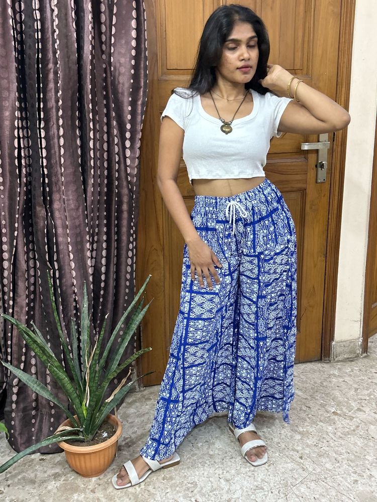 Stylish Blue &amp; White Printed Palazzo Pants