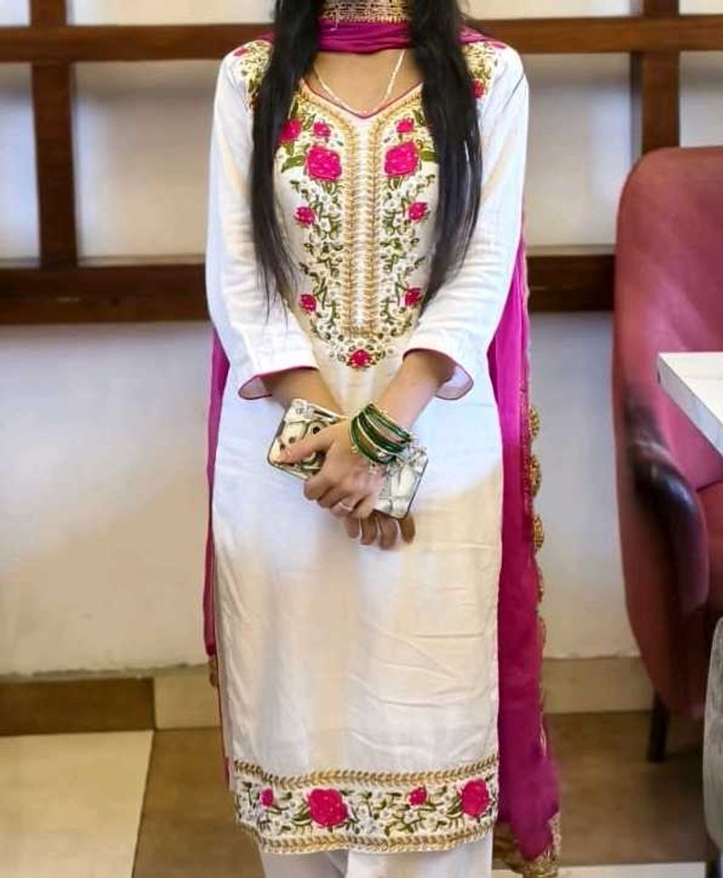 Kurta Set with Pink Embroidery