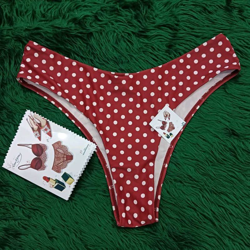 Chic Red🆕🎁 Polka Dot Briefs
