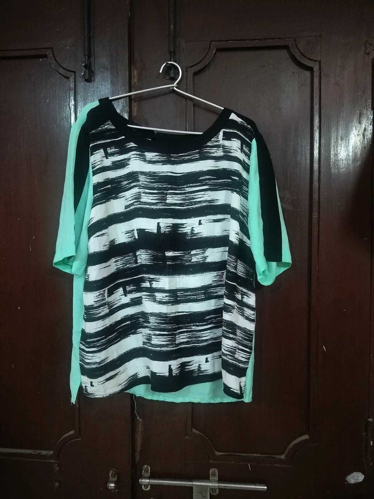 Abstract Print Tunic Top