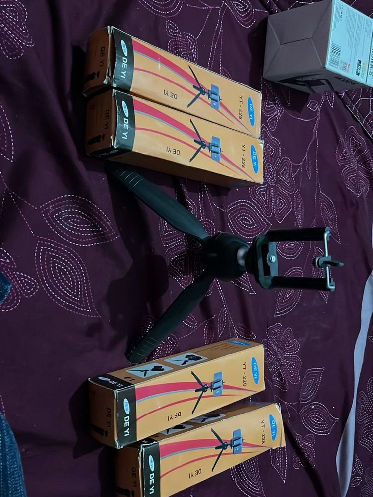 combo of 4 mini tripods