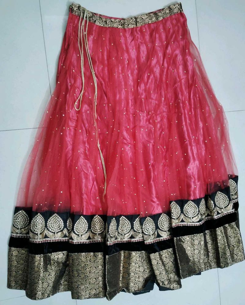 Women Lehenga And Choli Set( Gajri)