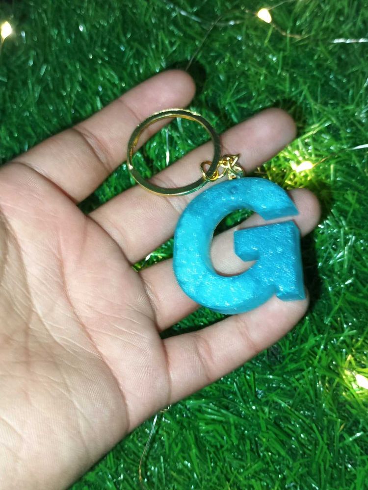 Women > Keychains | G letter alphabet resin keychain | Freeup